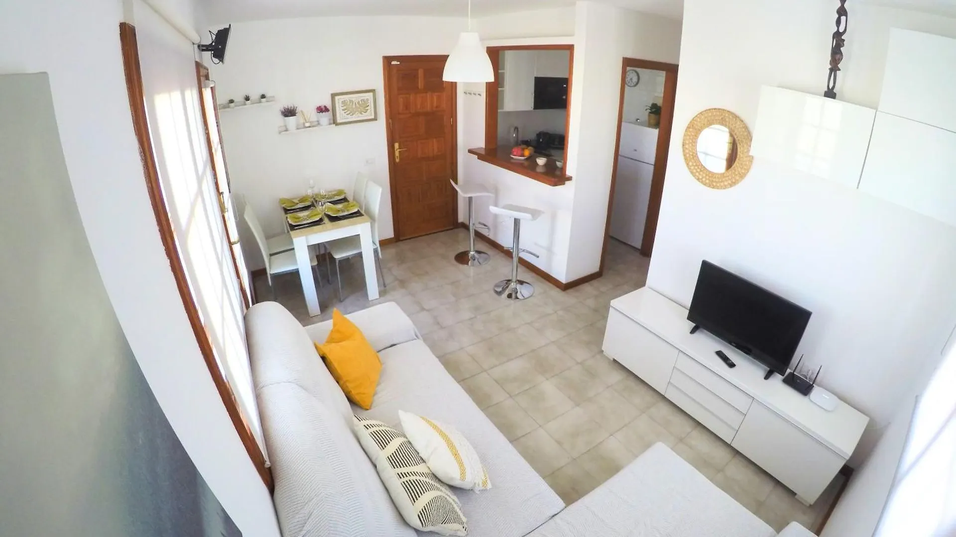 La Casa De Los Pitis Playa Honda  Spain